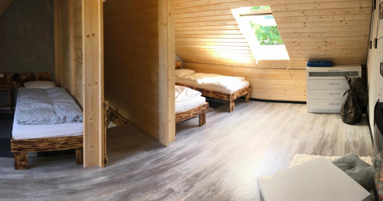 Domek W Karkonoszach Pod Zamkiem Chojnik เยเลเนียกูรา ภายนอก รูปภาพ